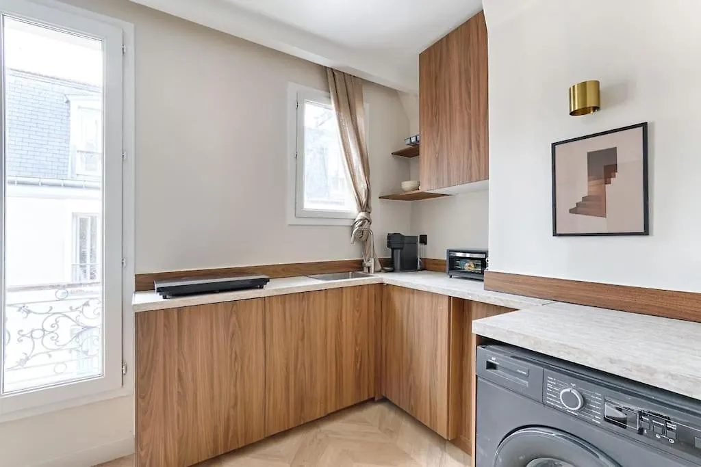 Barbes Buttes Chaumont Cosy Studio 2P Apartment Paris