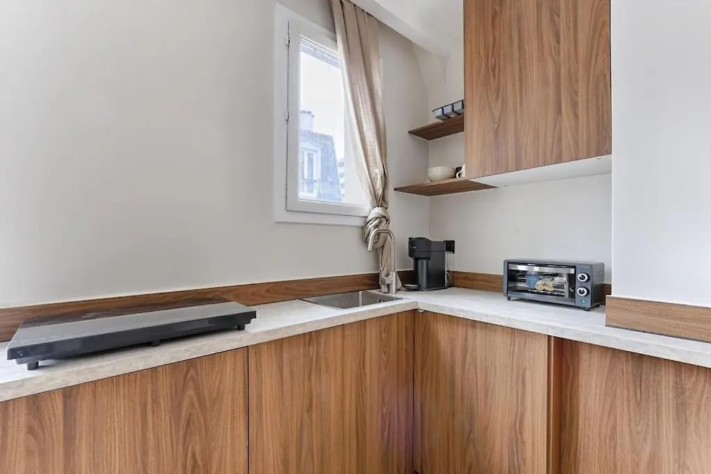 Barbes Buttes Chaumont Cosy Studio 2P Apartment Paris 0*,