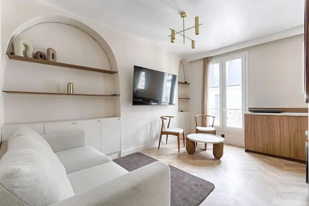 Barbes Buttes Chaumont Cosy Studio 2P Apartment Paris